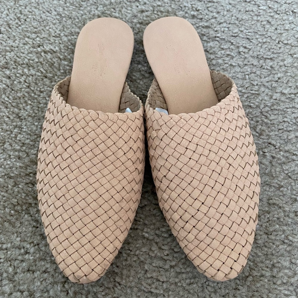 Women’s Elora Mules - Universal Thread